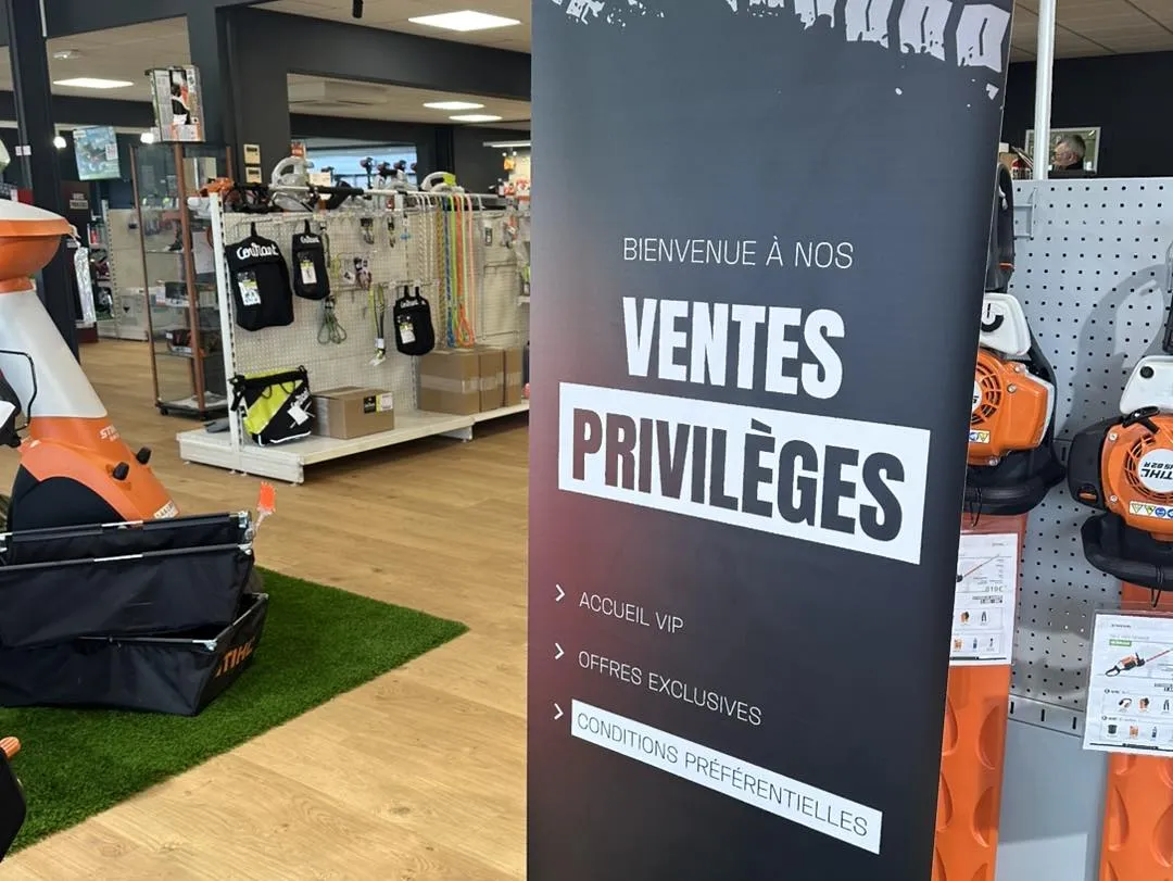 Communication digitale motoculture - Événement showroom matériel jardin