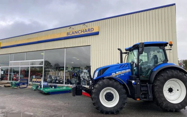 NEW HOLLAND